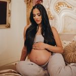 Olivia Dobson - @momofsteel_ - Instagram