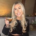 Liv Deeley - @oliviadeeley - Instagram