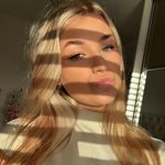 @oliviagforward - Instagram