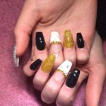 Olivia Haglund - @nailsbyhaglund - Instagram