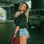 Olivia Bee - @oli_viajeffrey - Instagram