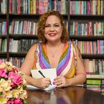 Olivia Leal - @olivialealescritora - Instagram