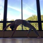 Olivia Lindstrom - @yoga_by_olivia - Instagram