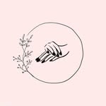 @oliviamaloney.nails - Instagram