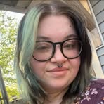 Olivia Maxwell - Facebook