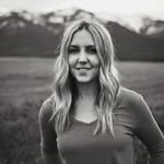Olivia Moon Art - @olivia.moon.art - Instagram