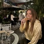 Olivia Munro - Facebook