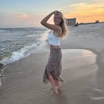 Olivia Neill - Facebook