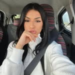 @olivia.neyar - Instagram