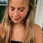 @olivia_nobis.is.a.beauty - Instagram
