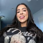 Olivia Parton - Facebook
