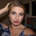 Olivia Pederson - @libbys_clothes - Instagram