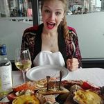 Olivia Scotti - @oliviatastestheworld - Instagram