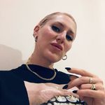 Olivia Strange - @olivia_strange_ - Instagram