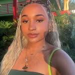 Liv ¯\_(ツ)_/¯🪩🌴⚡️🦩🫧🎧🌊🌺🍓💿 - @olivia_thompson33 - Instagram