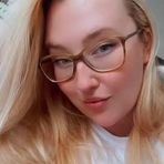 Olivia Valentine - Facebook