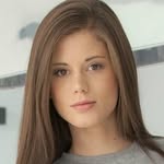 Olivia Vernon - @olivia_ishot - Instagram