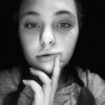 Olivia Watts - @oliviawatts74 - Instagram