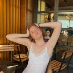 Nora Lowe - @noraclowe - Instagram