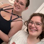 Paige Burnham - @just.eatfood07 - Instagram