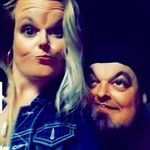 Paige Rowe - @here_she_glows_again_rf - Instagram