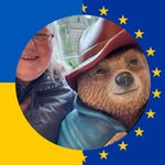 Pamela Findlay - @spacerhoppercat - Instagram