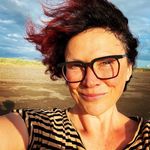 Pam Knott - @imjustthecatservant - Instagram