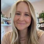 Pam Pickett - @hotdamnitspamm - Instagram