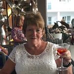 Pam Yates - @pamyates1976 - Instagram