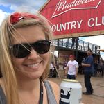 Pamela Andersen - @pizzzam - Instagram