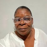 Pamela Oldham - @crazypezzy - Instagram