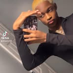 Paris Monroe - Facebook