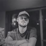 @patwithoutborders - Instagram