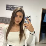 Eleanor Oates
Patel - @eleanoroatespatel - Instagram