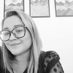 Lira Pati - @patiliras - Instagram