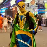 Homem Aranha de São Paulo 🤟🏼🕸️❤️💙 - @patrickcosplay - Instagram