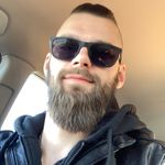 Patrick Mathews - @stinckypinckie - Instagram