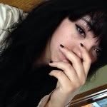 trish - @pausings - Instagram