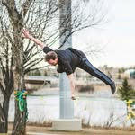 Paul Isaak - @funnyjuggler - Instagram