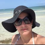 Laura Oliveira - @paula.knupp.oliveira80 - Instagram