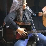 Cantora Paula Rezendes - @paularezendes.offc - Instagram