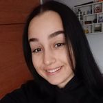 Paulína Varholáková - @_varholakova_ - Instagram
