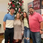 Paula Cartwright - @cartwrightpartyof4 - Instagram