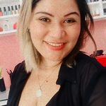 Paula Cecilia/especialista em devolver sua alto estima - @esmalteriapaulacecilia - Instagram