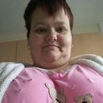 Paula  Dobson - @bubblepaula9 - Instagram