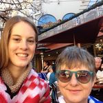 Paula Earle - @posiesbypaulie - Instagram