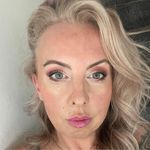 Paula Floyd - @elfloydo_beauty_microblading - Instagram