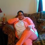 Paula Howard - @paula.howard.9022 - Instagram