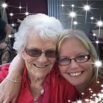 Paula Howes - @littleblondebombsh3ll - Instagram