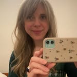 Paula Larkin - @pollyinthemoon - Instagram